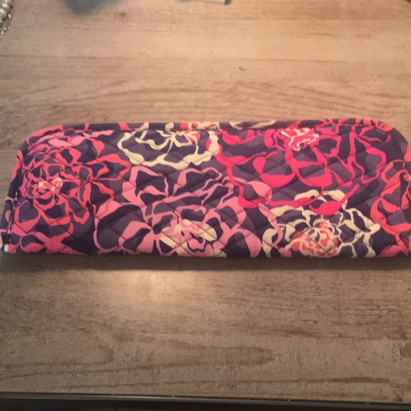 Travel Case - Picture 3 of 5